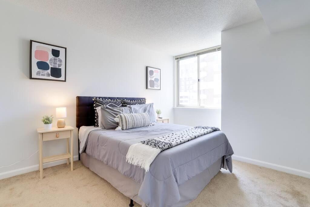 Bright Apartment Walk To Ballston Metro Арлингтон Экстерьер фото