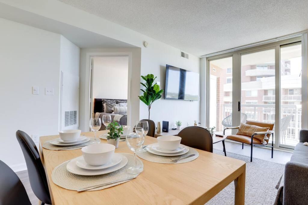 Bright Apartment Walk To Ballston Metro Арлингтон Экстерьер фото